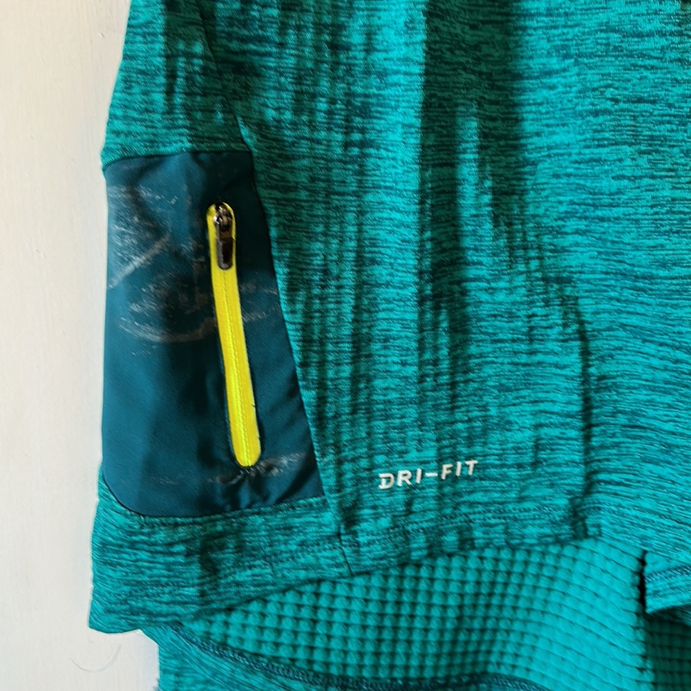 Nike Running Shirt - Picture 2 of 3